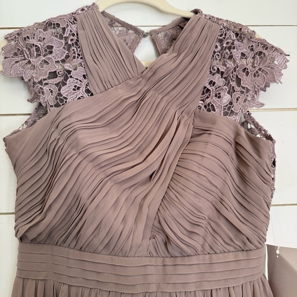 Little Mistress lace insert drape maxi dress in oyster - Picture 10 of 14